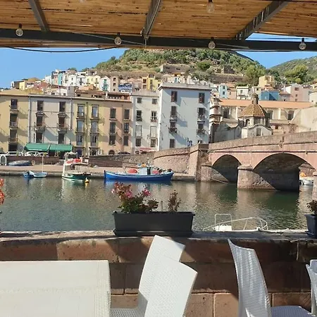 Bilocale Centro Storico Di Lejlighed Bosa